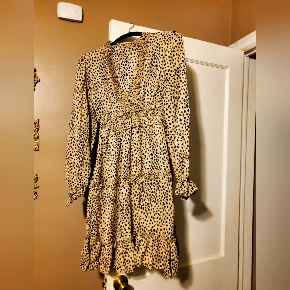 Black and tan dress